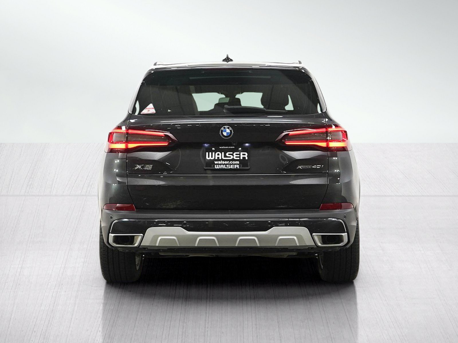 Used 2023 BMW X5 xDrive40i AWD/4WD image 4