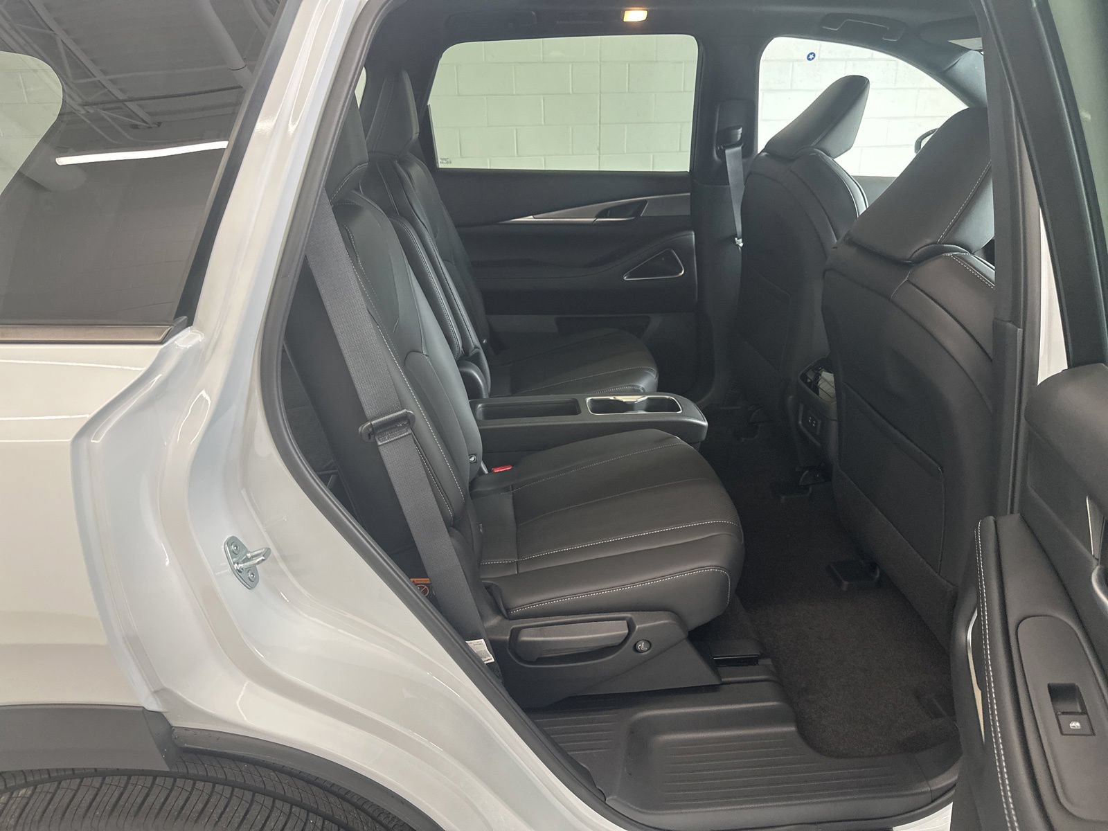 New 2027 INFINITI QX60 Sport w/ Dark Cargo Package AWD/4WD image 13