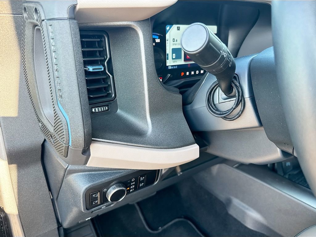 Used 2024 Ford Bronco Wildtrak image 10