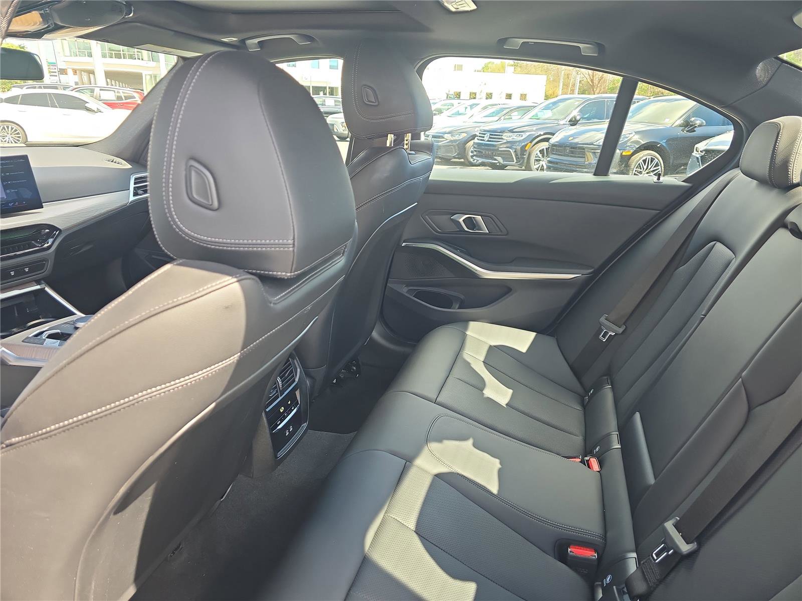 Used 2025 BMW 330i 330i image 9