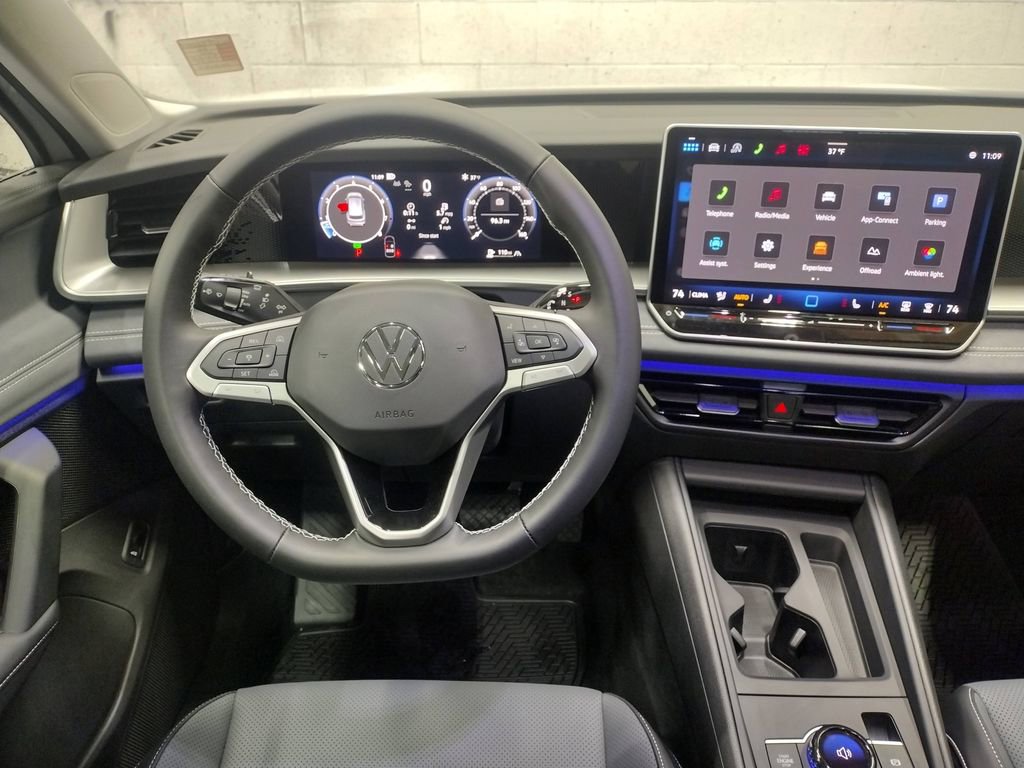 New 2026 Volkswagen Tiguan SE image 35