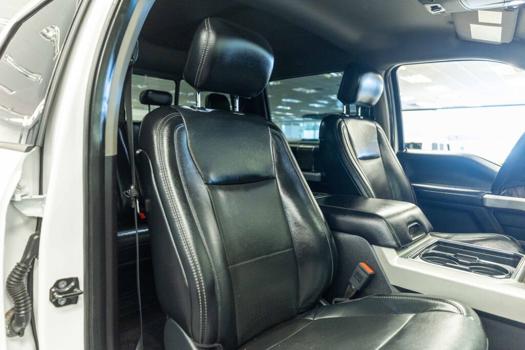 Used 2019 Ford F250 Lariat w/ Lariat Value Package image 17