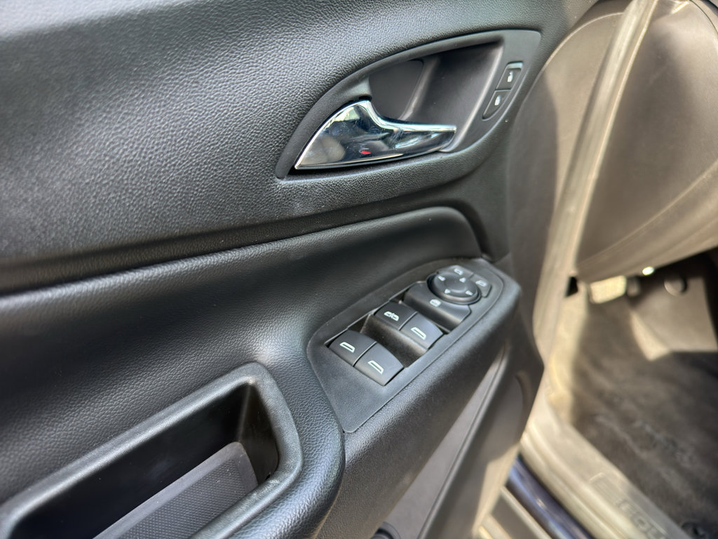 Used 2020 Chevrolet Equinox LT image 15