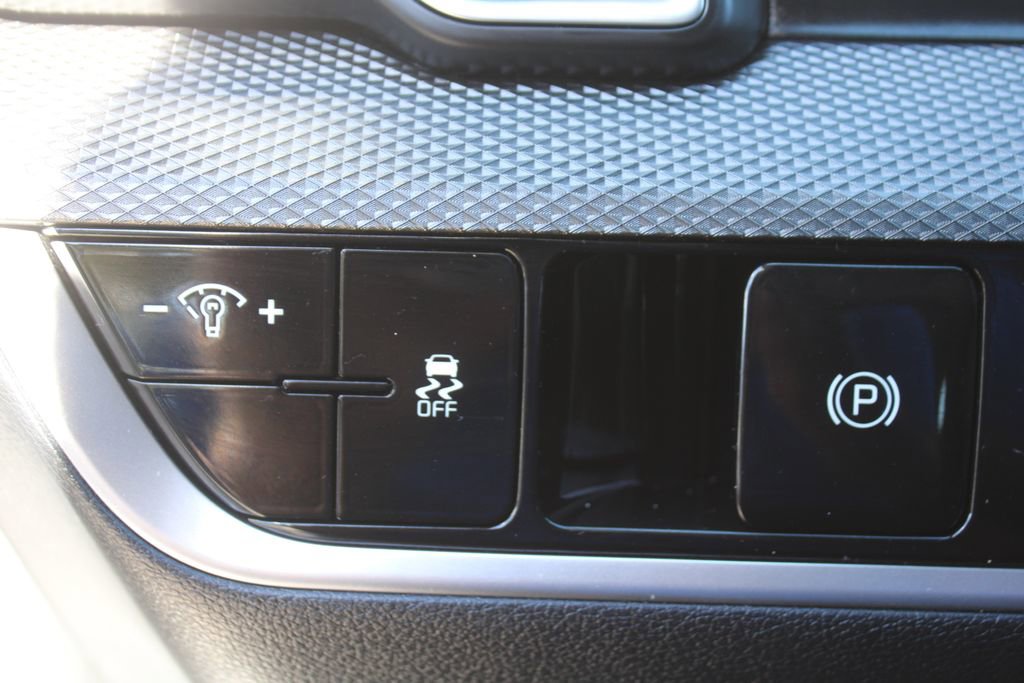 Used 2024 Kia Sportage LX image 23