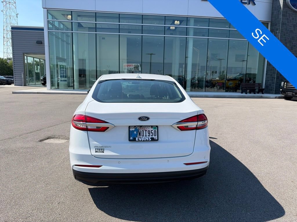 Used 2020 Ford Fusion SE FWD image 6