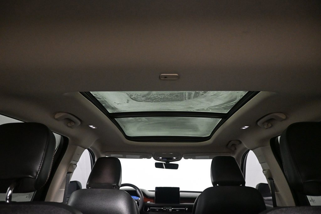 Used 2023 Lincoln Aviator Reserve w/ Elements Package Plus image 20