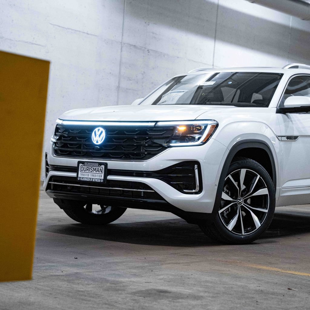 New 2026 Volkswagen Atlas SEL Premium R-Line AWD/4WD image 2