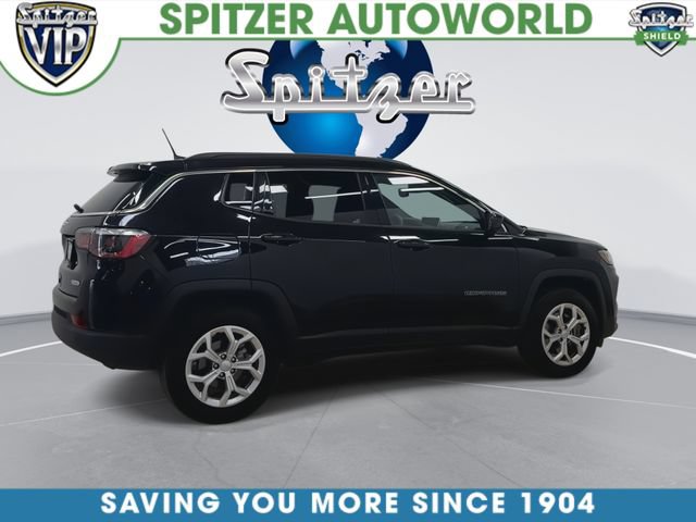Used 2024 Jeep Compass Latitude AWD/4WD image 10