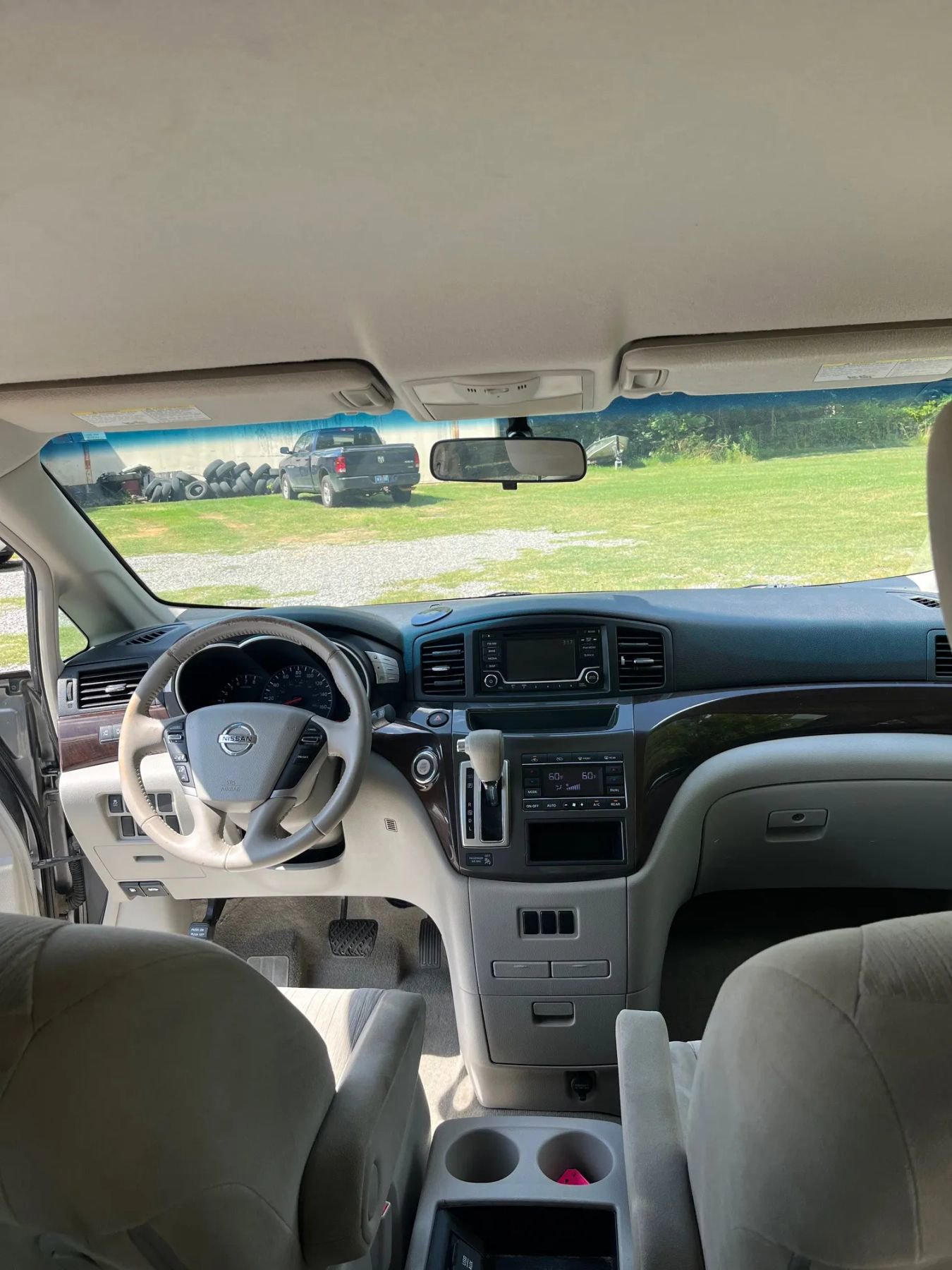 Used 2016 Nissan Quest SV image 12