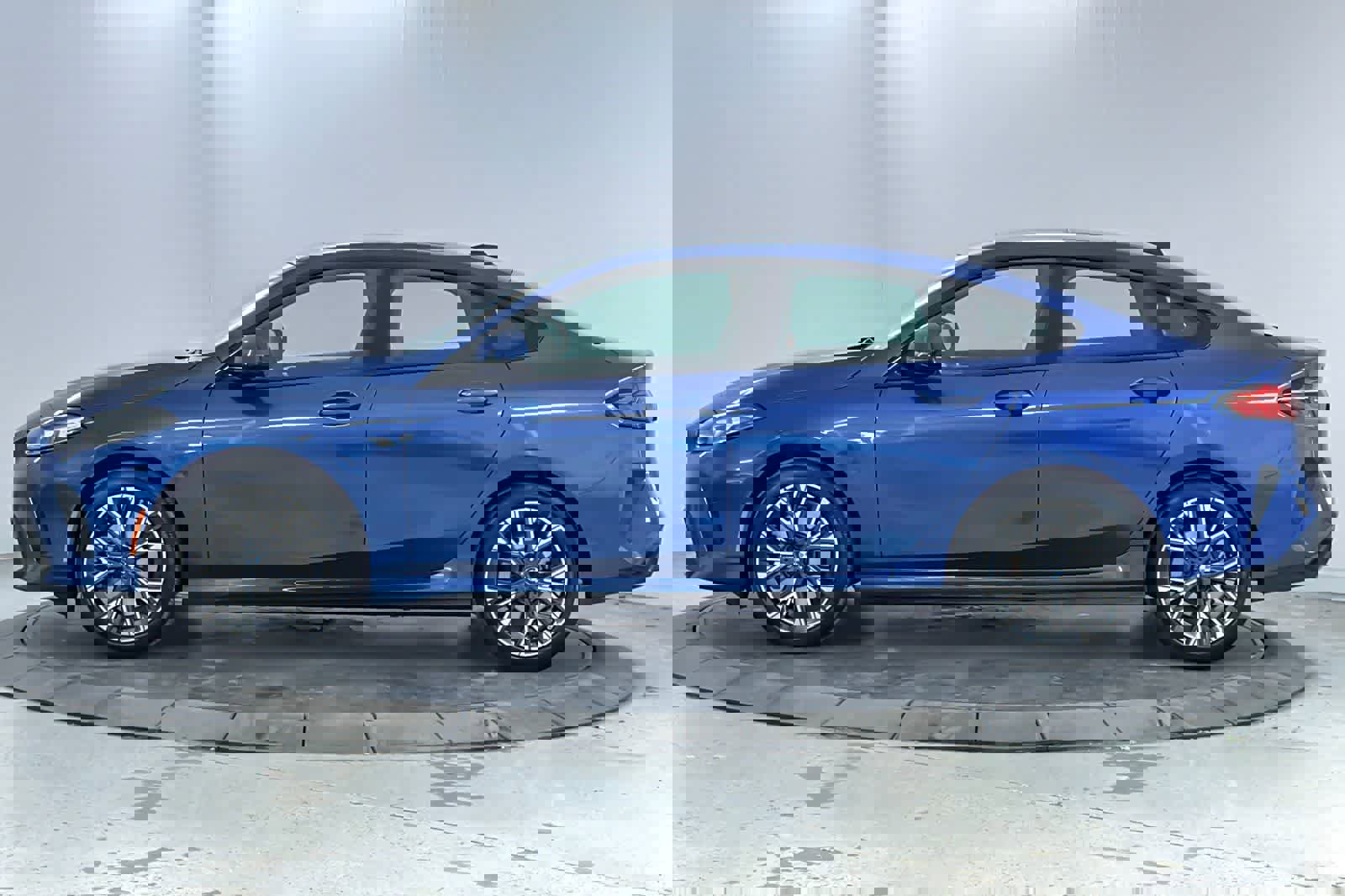 Used 2025 BMW 228i xDrive w/ Premium Package image 5