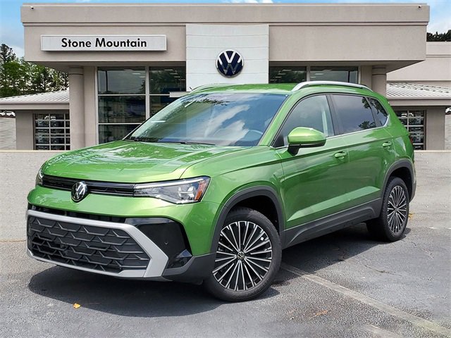 New 2025 Volkswagen Taos SE
