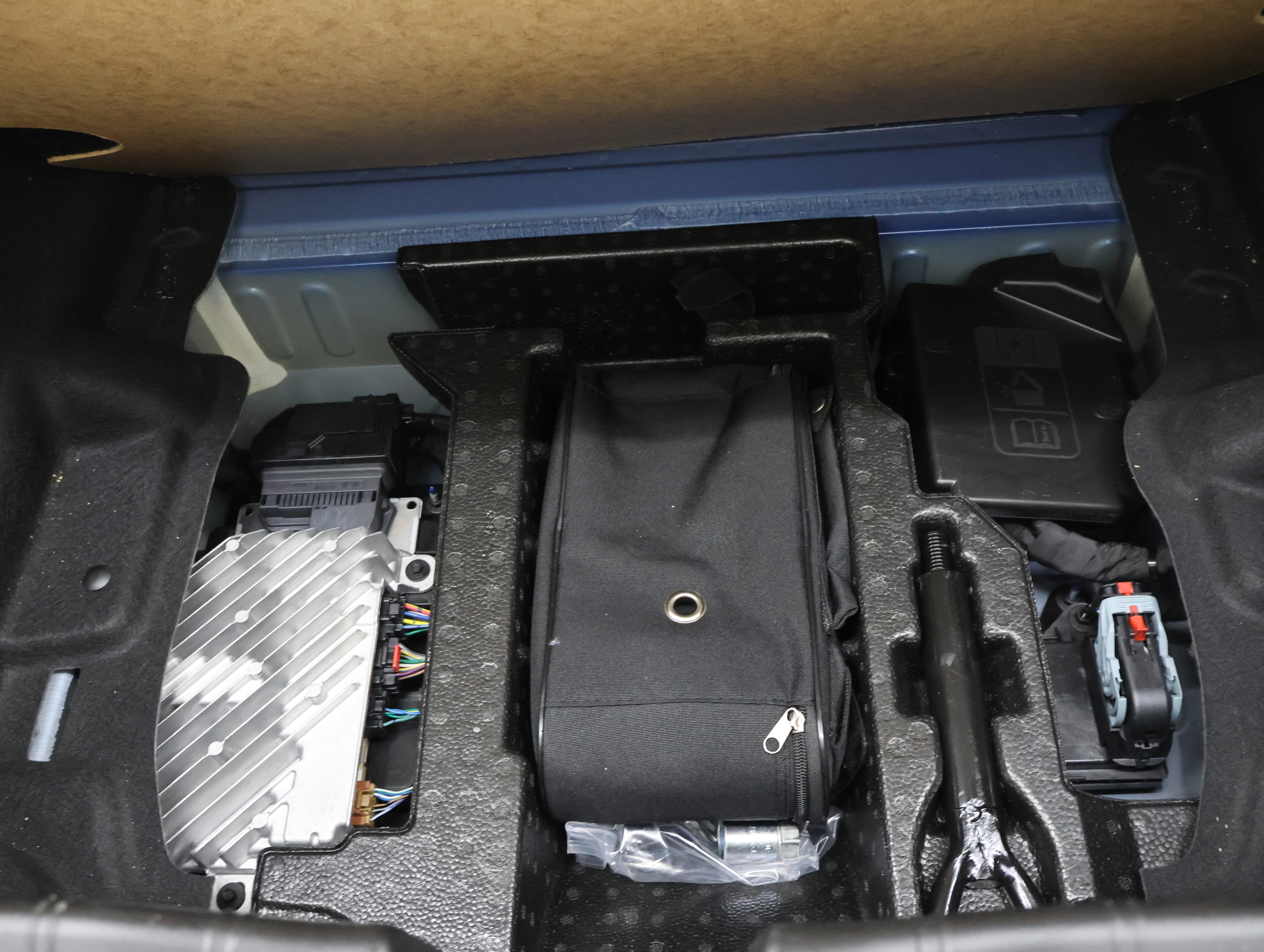 Used 2023 Chevrolet Camaro ZL1 RWD image 28