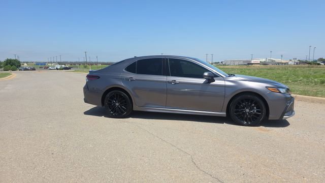 Used 2024 Toyota Camry XSE FWD image 5