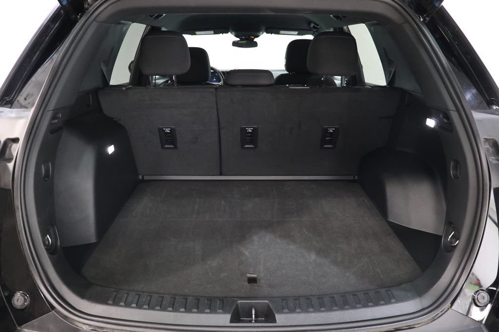 Used 2025 Chevrolet Equinox LT FWD image 30