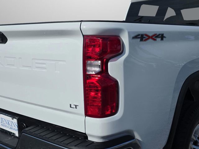 Used 2025 Chevrolet Silverado 2500 LT w/ Convenience Package image 32