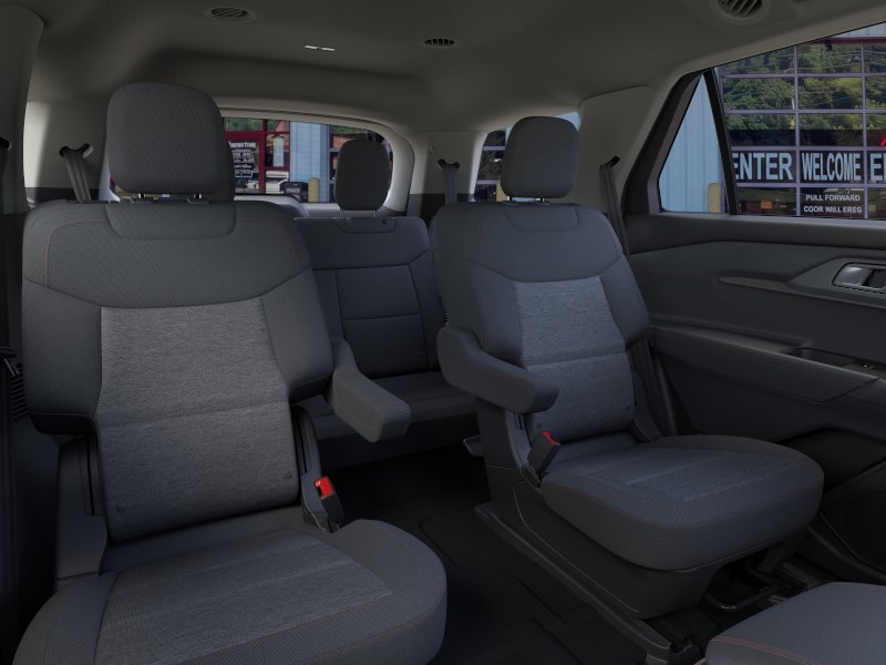 Used 2026 Ford Explorer Active AWD/4WD image 11