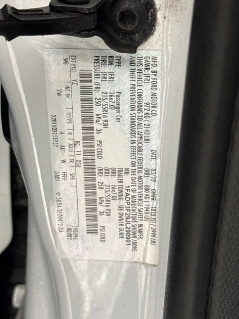 Used 2018 Ford Focus SE FWD image 16