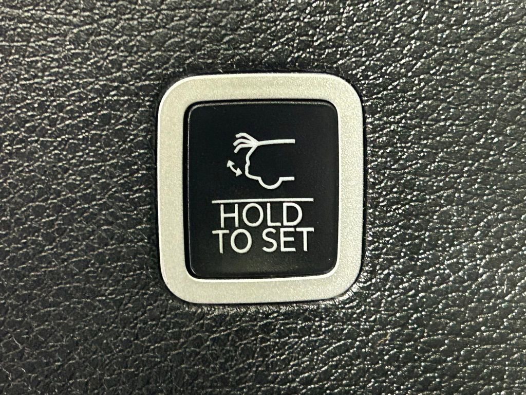 Used 2022 Jeep Wagoneer Series II image 16