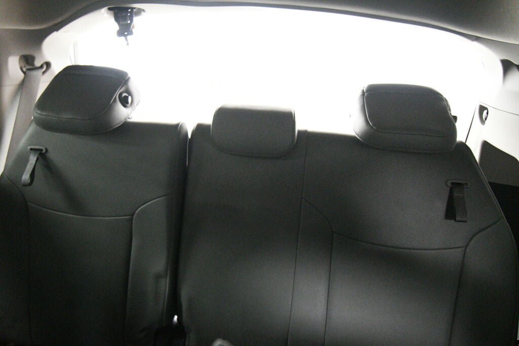 Certified 2024 Toyota Sienna XLE FWD image 23