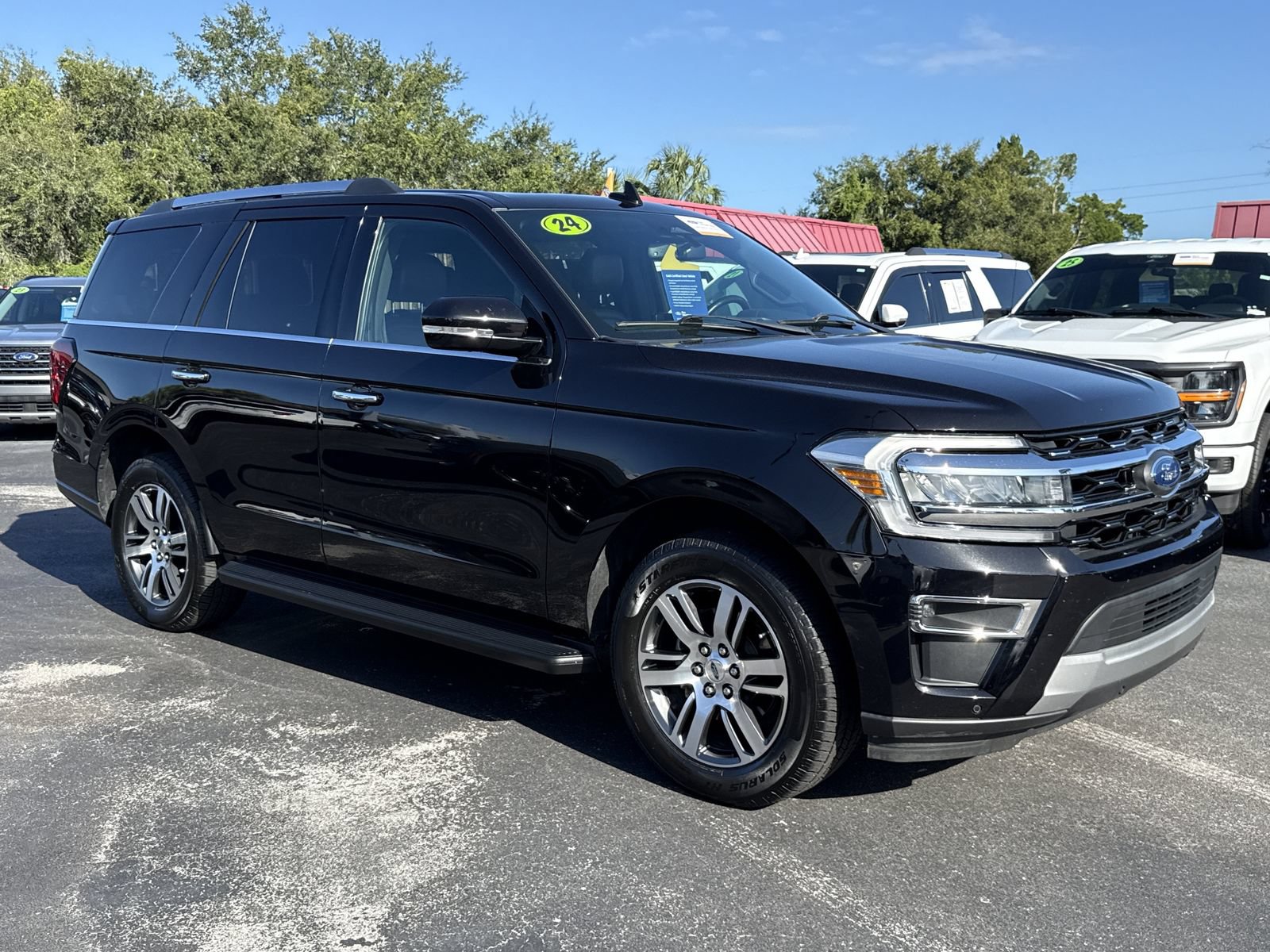 Certified 2024 Ford Expedition Limited RWD image 2