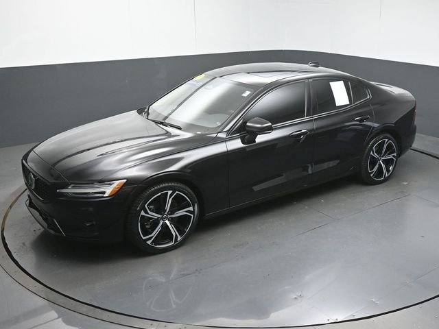 Certified 2025 Volvo S60 B5 Plus AWD/4WD image 42