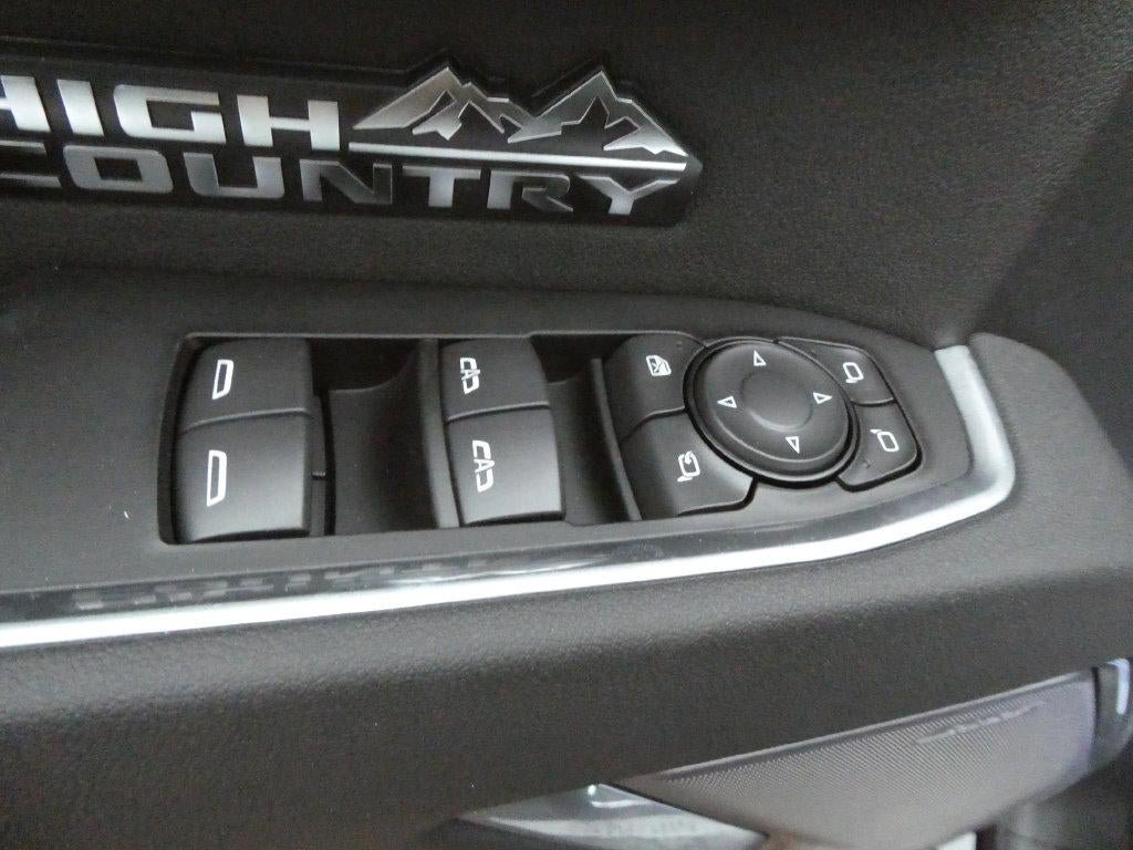 New 2026 Chevrolet Silverado 1500 High Country w/ Midnight Edition AWD/4WD image 23