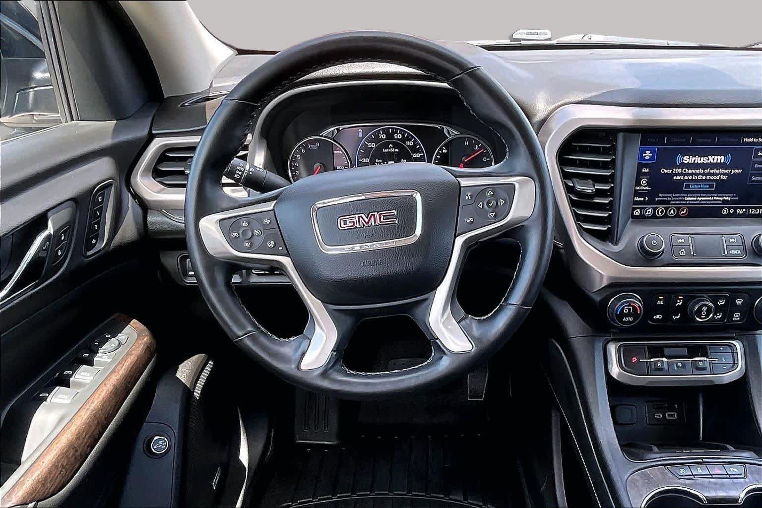 Used 2023 GMC Acadia Denali w/ Black Diamond Edition FWD image 6