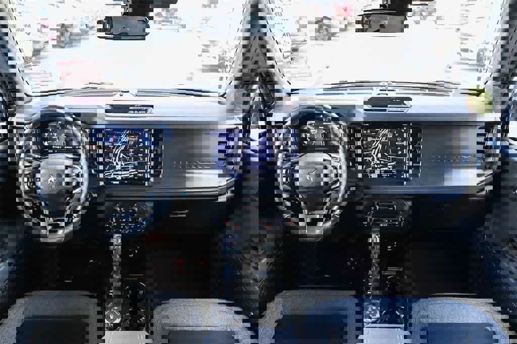 Used 2025 Ford Bronco Big Bend image 12