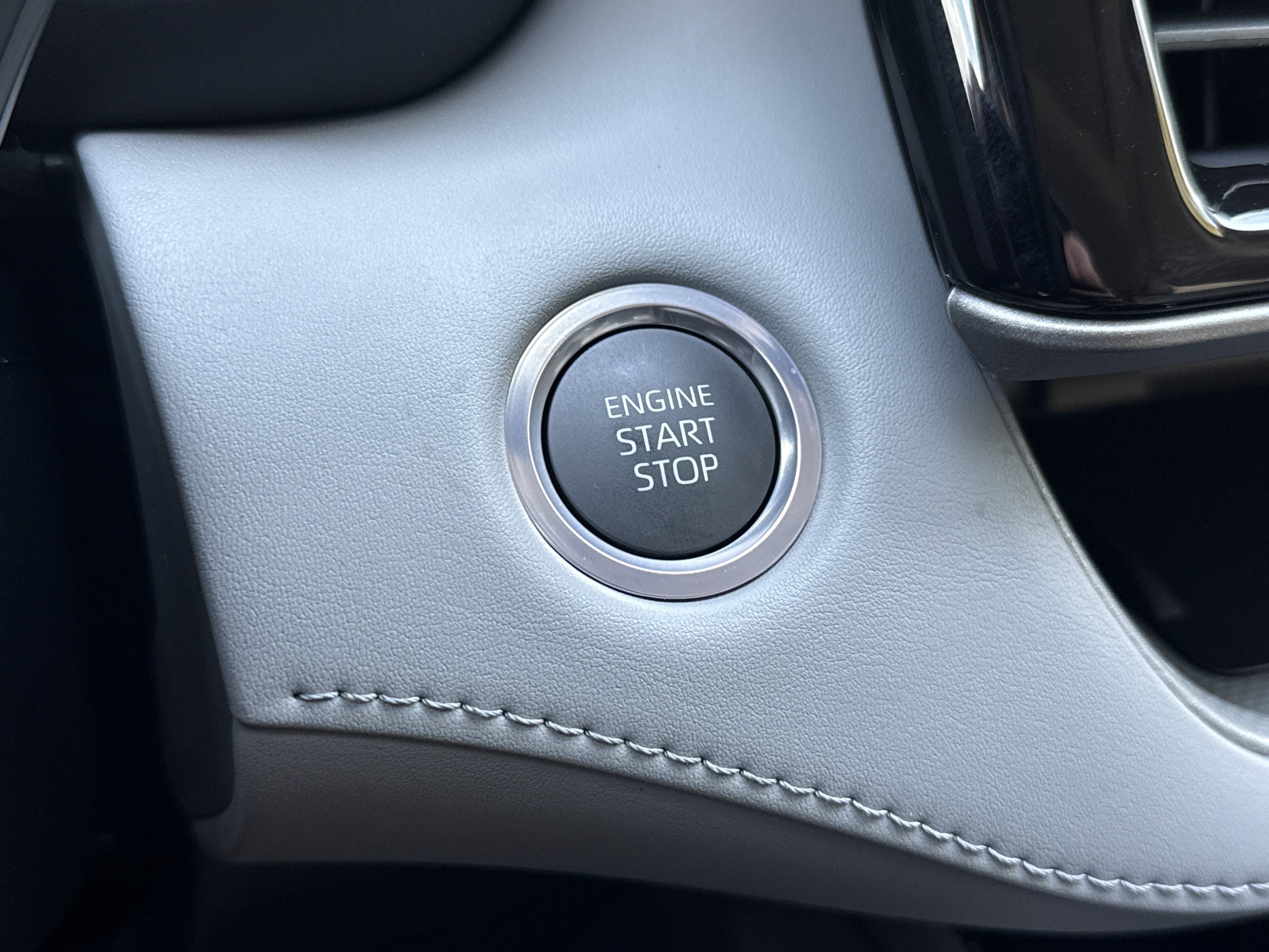 New 2026 Toyota Highlander XLE AWD/4WD image 16