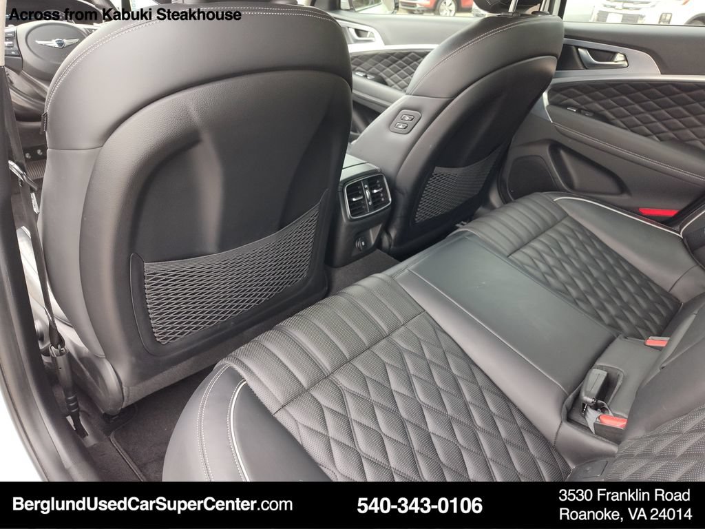Used 2021 Genesis G70 2.0T w/ Prestige Package AWD/4WD image 14