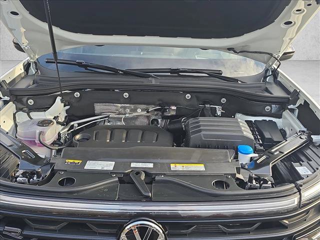 New 2026 Volkswagen Atlas Cross Sport SEL R-Line image 17
