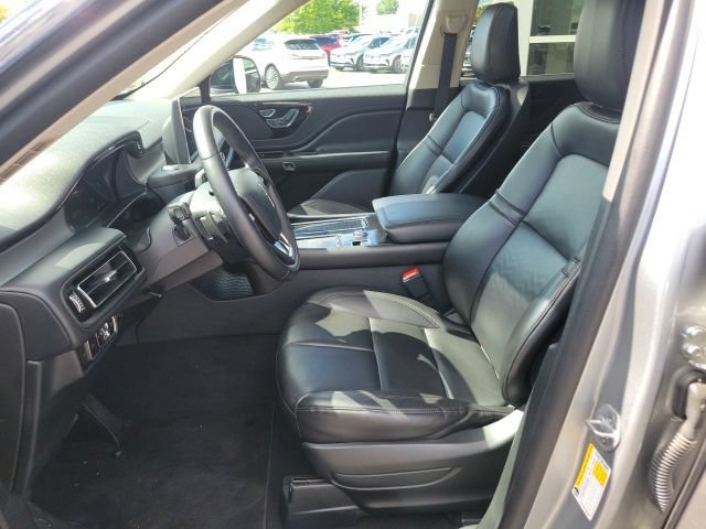 Certified 2023 Lincoln Aviator AWD w/ Premium Package image 17