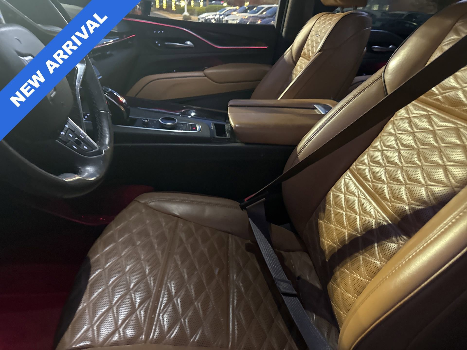 Used 2022 Cadillac Escalade ESV Premium Luxury image 7