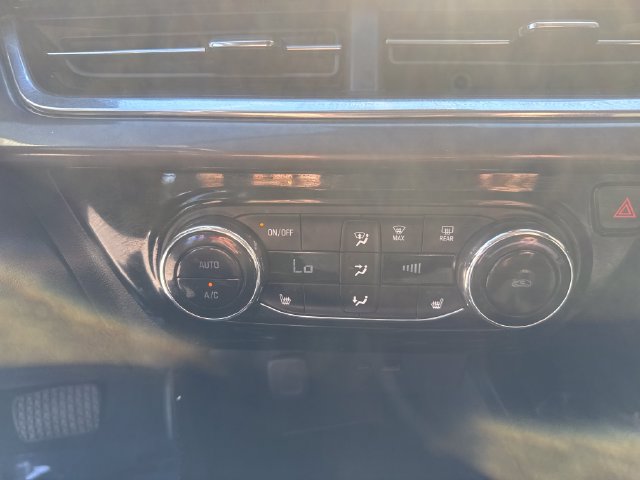 Used 2024 Chevrolet Trax ACTIV FWD image 16