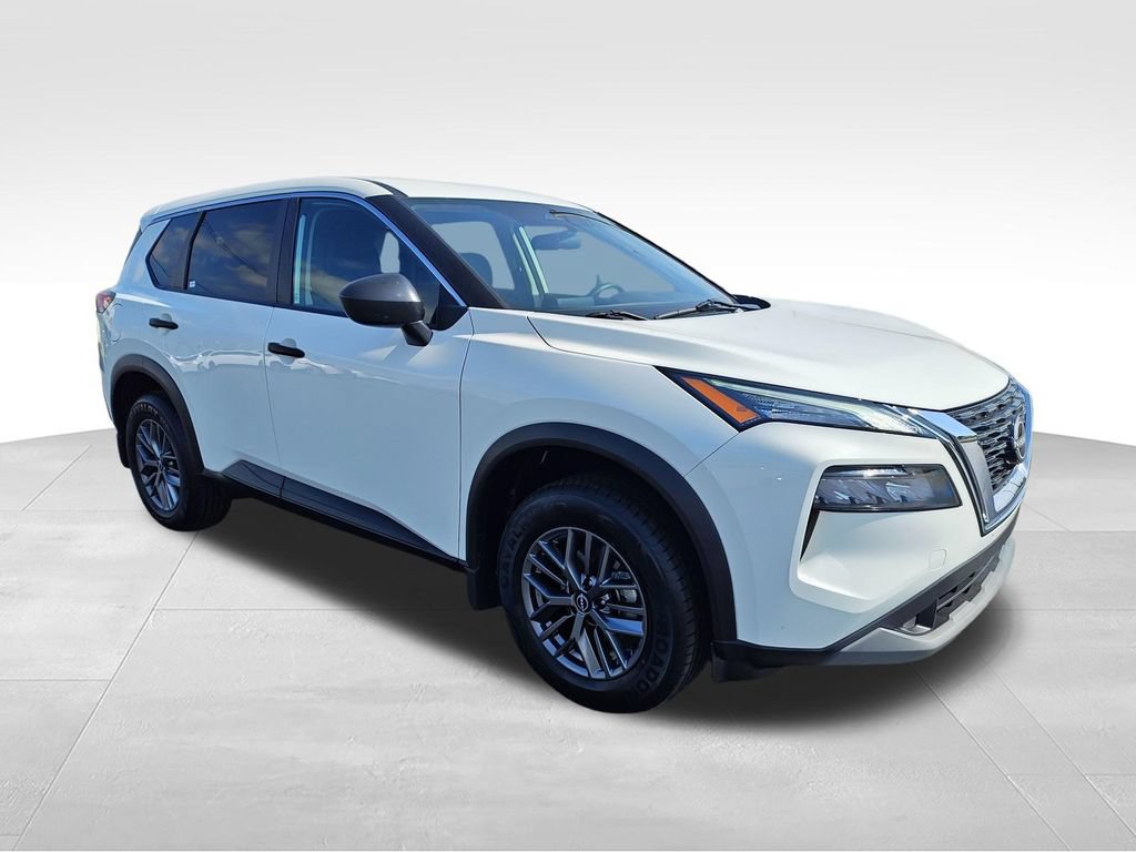 Used 2022 Nissan Rogue S AWD/4WD image 7