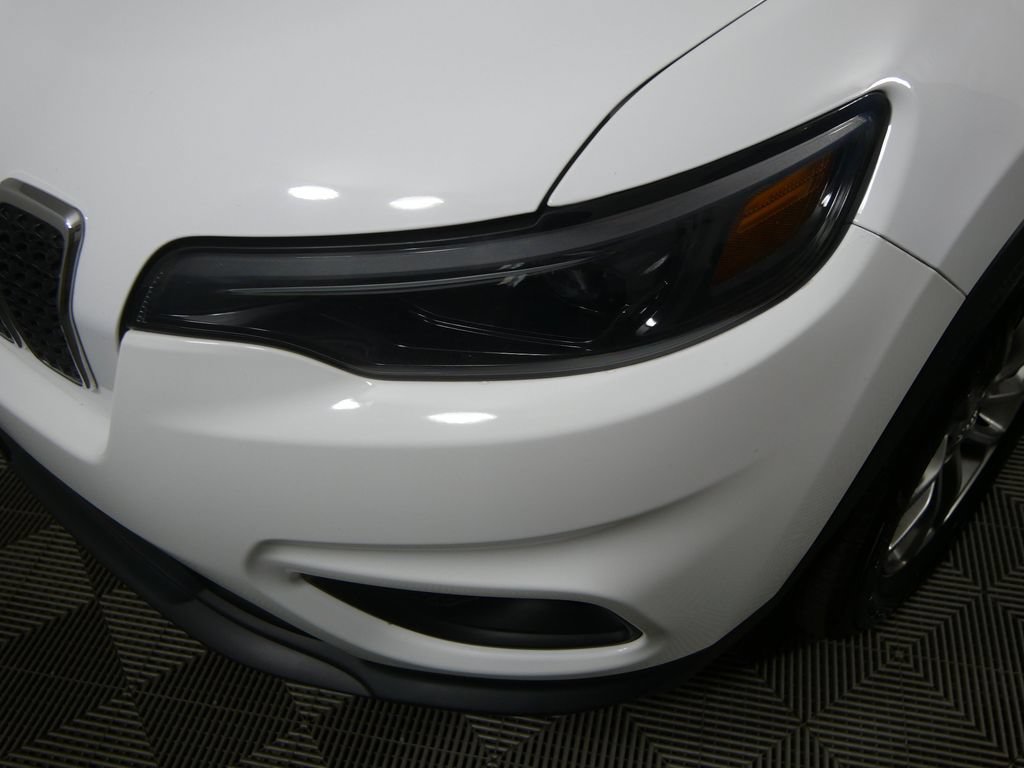 Used 2020 Jeep Cherokee Latitude Plus AWD/4WD image 10