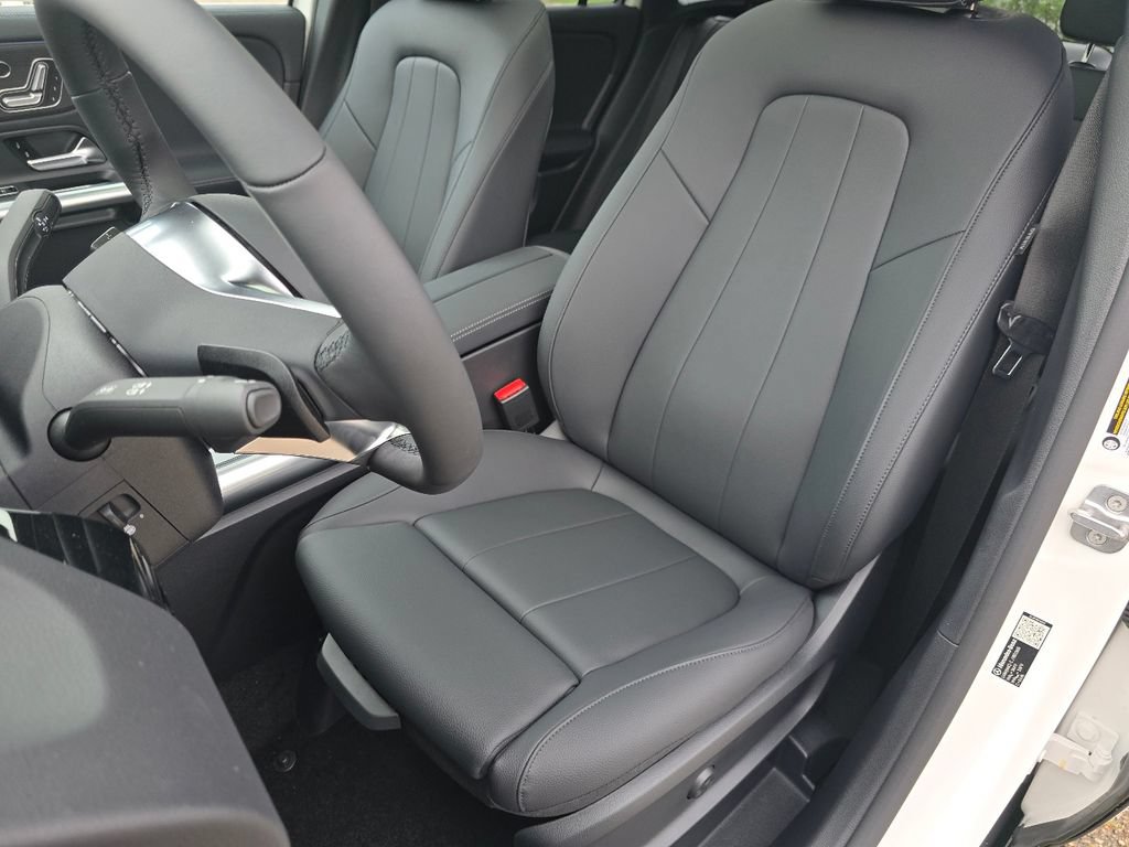 New 2026 Mercedes-Benz GLA 250 4MATIC image 23