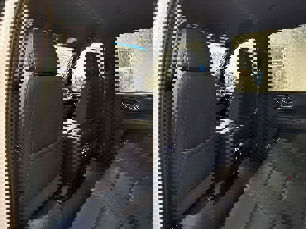 Used 2021 GMC Yukon XL SLT image 19