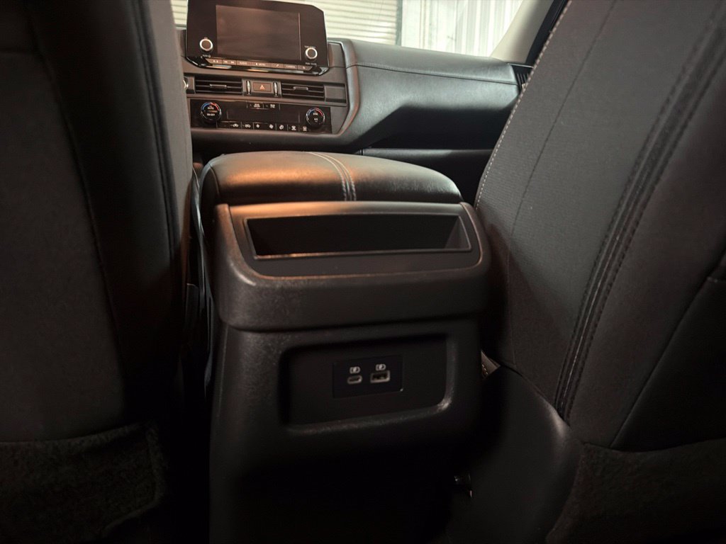 Used 2024 Nissan Pathfinder S FWD image 21