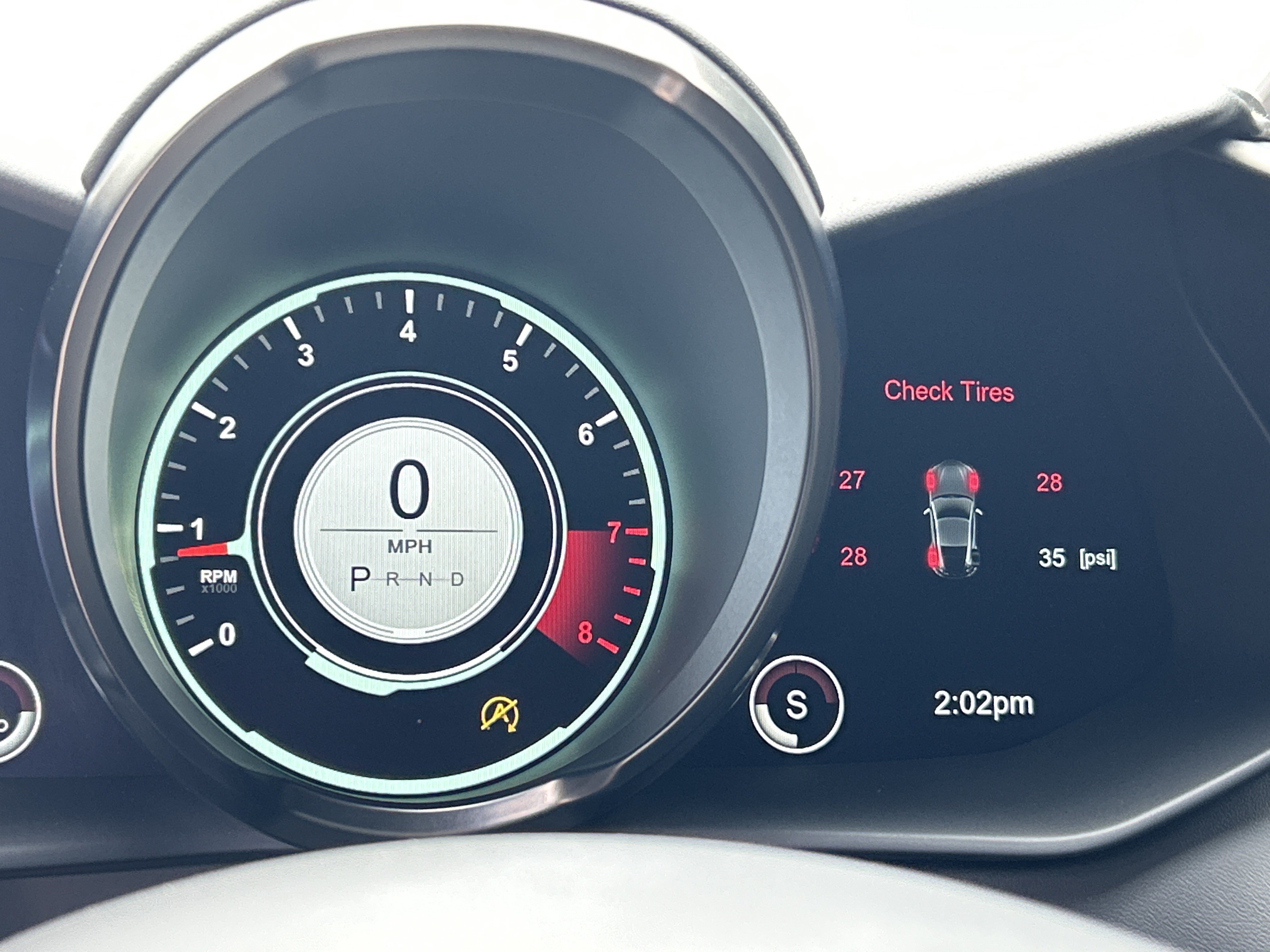 Used 2023 Aston Martin V8 Vantage Coupe RWD image 8