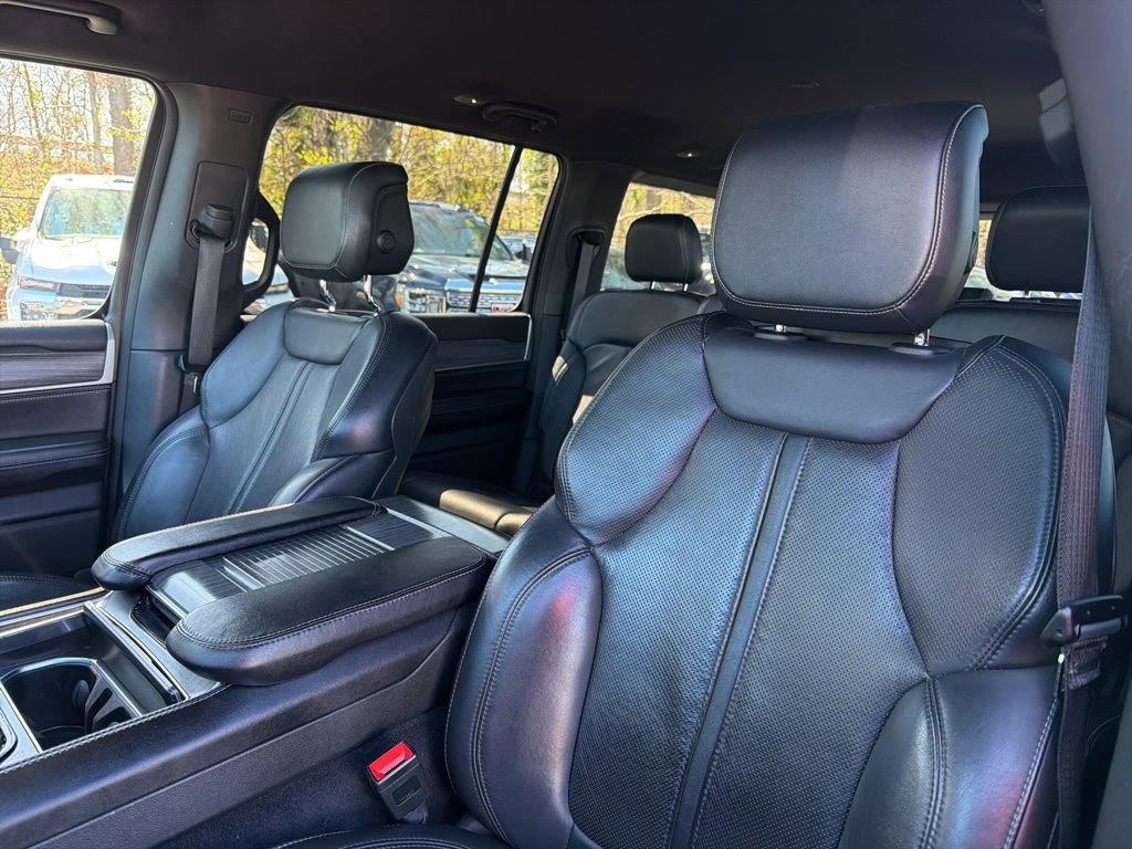 Used 2023 Jeep Wagoneer Series III w/ Preferred Equipment Group image 20