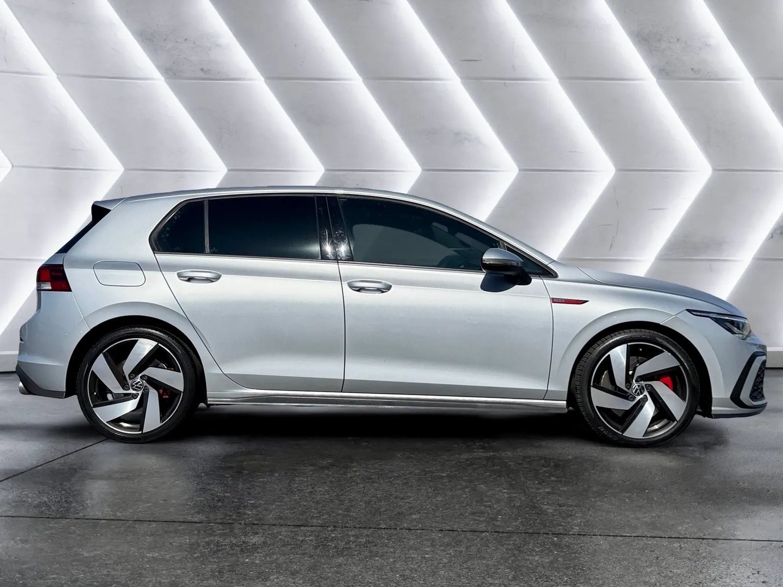 Used 2022 Volkswagen GTI S FWD image 4