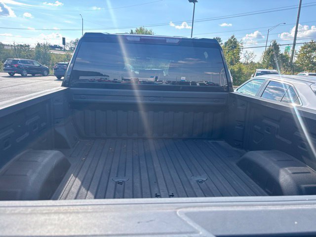 Used 2023 Chevrolet Silverado 2500 Custom w/ Custom Value Package AWD/4WD image 7