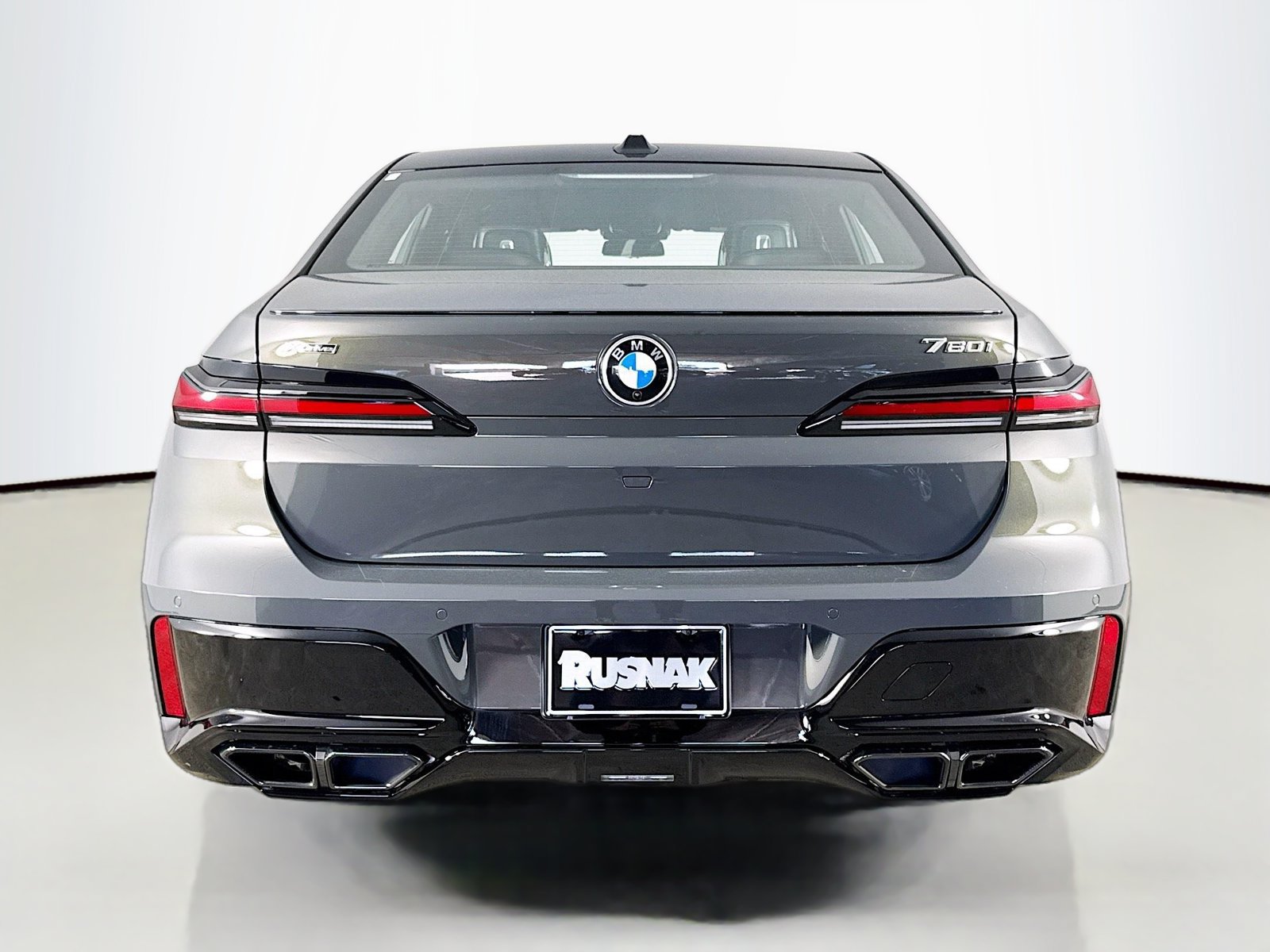 New 2026 BMW 760i xDrive w/ Premium Package AWD/4WD image 6