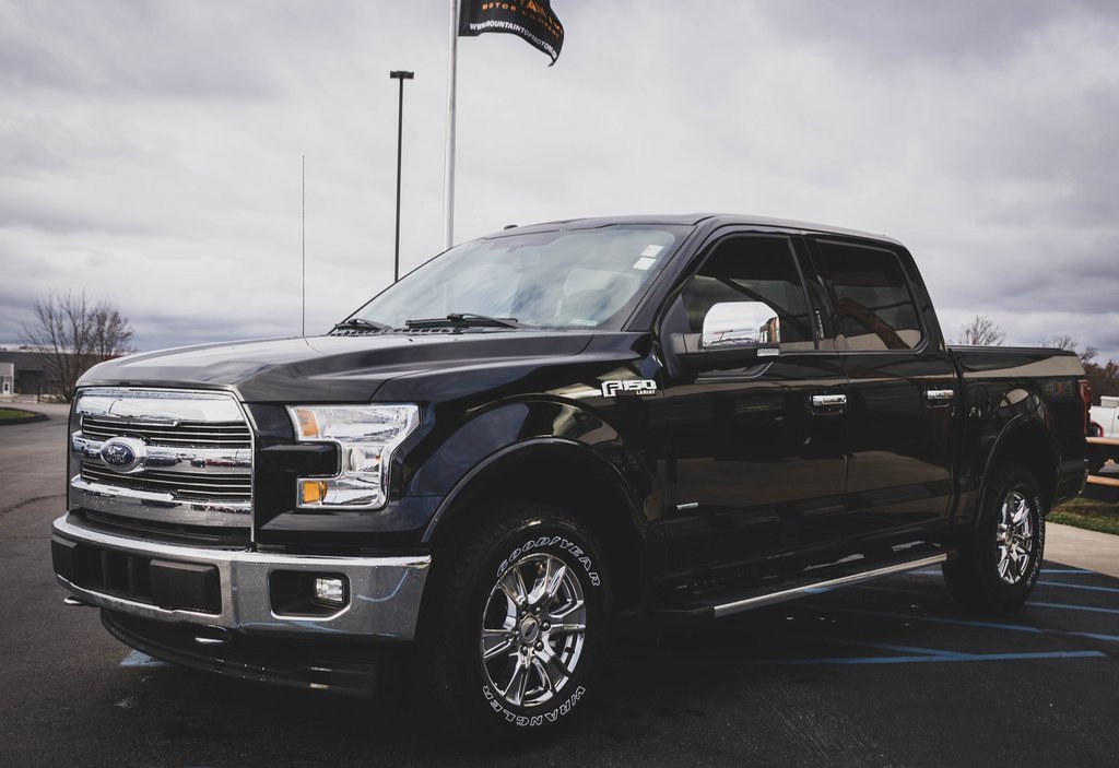 Used 2017 Ford F150 Lariat image 23