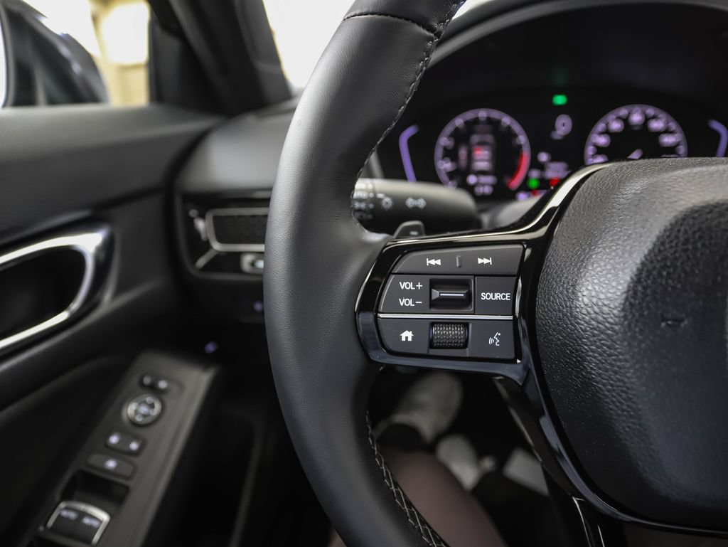 Used 2025 Honda Civic Sport image 12