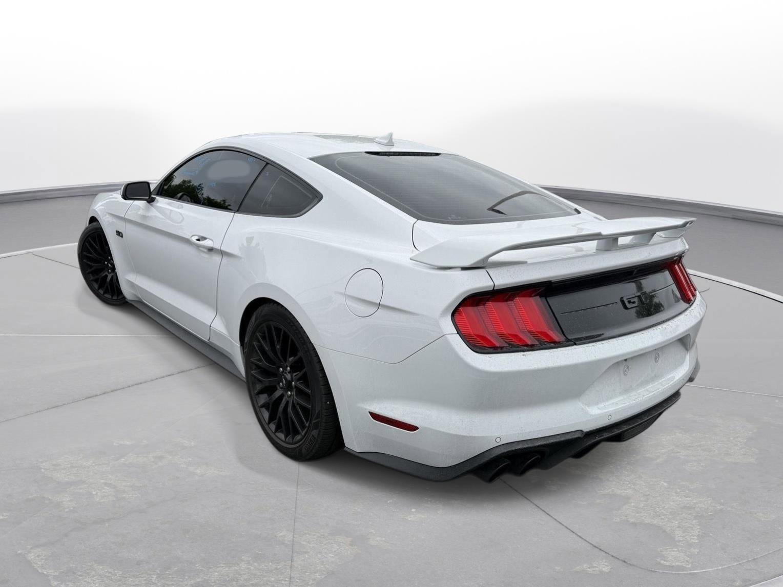 Used 2021 Ford Mustang GT Premium w/ GT Performance Package RWD image 8