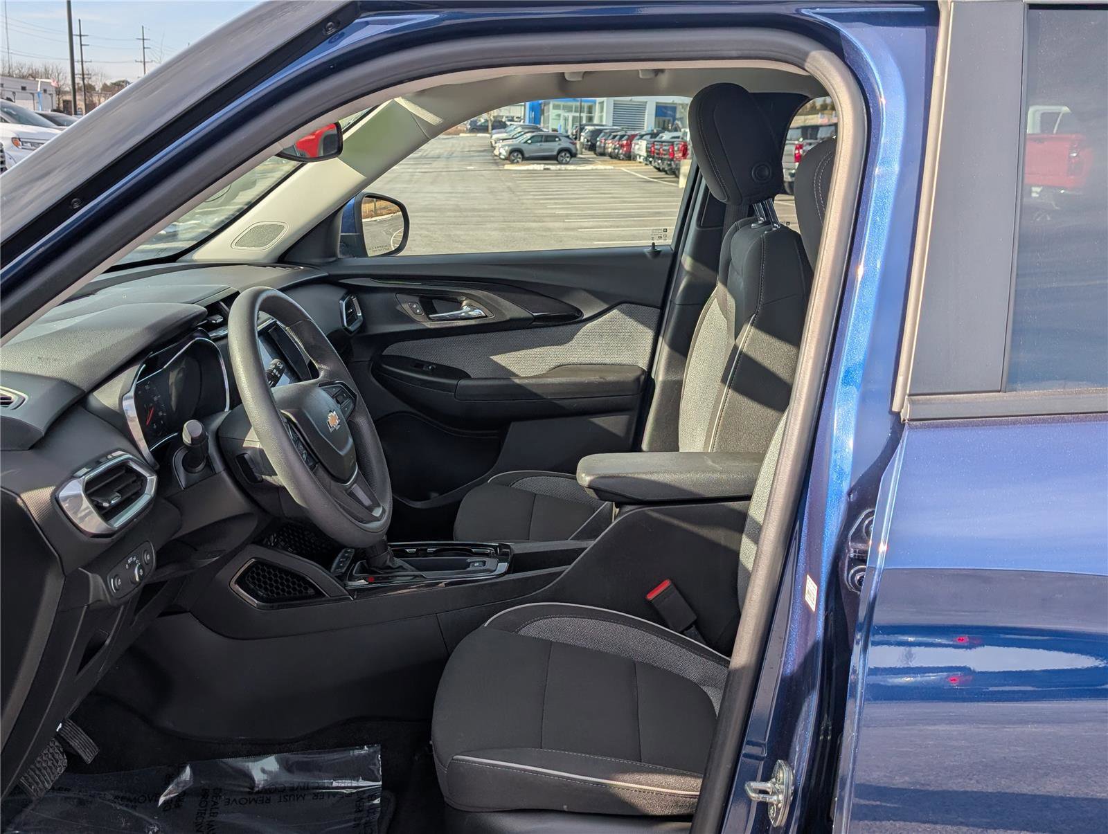 Used 2023 Chevrolet TrailBlazer LT w/ Convenience Package image 15