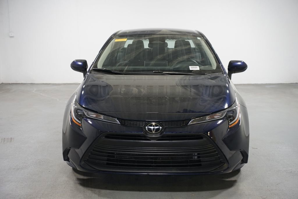 Certified 2023 Toyota Corolla LE image 2