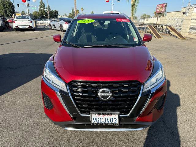 Certified 2023 Nissan Kicks SV image 2